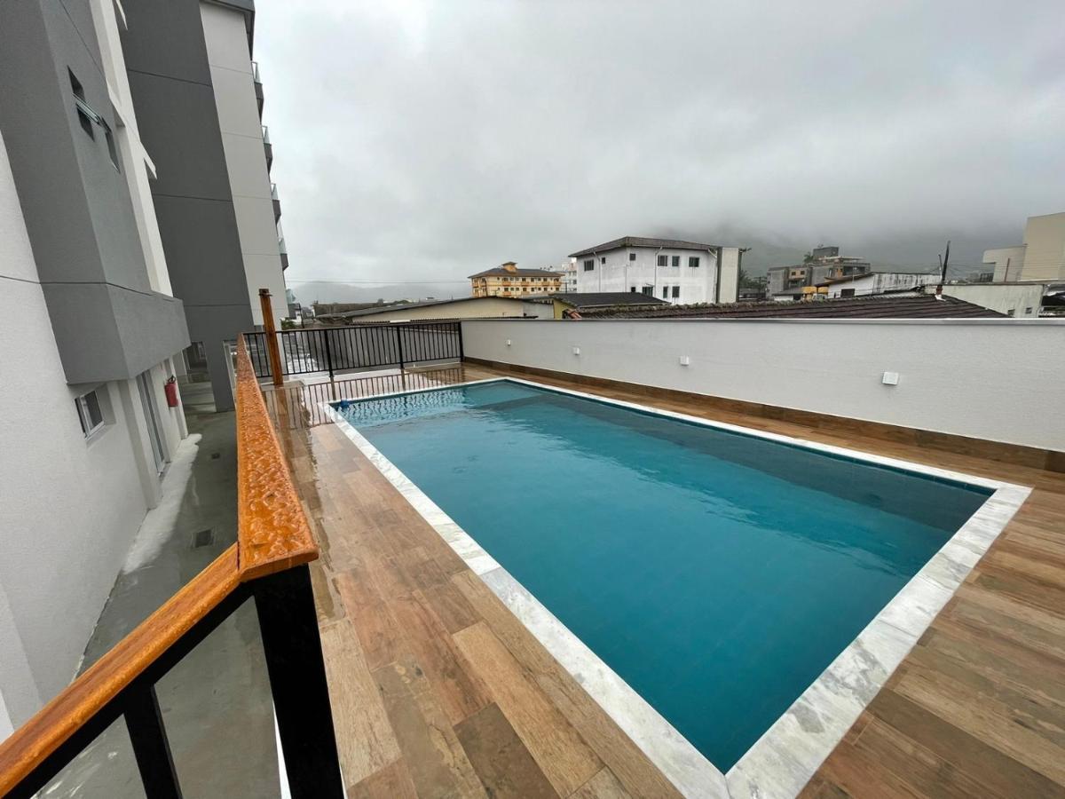 Апартаменты Apartamento Com Piscina No Centro Убатуба Экстерьер фото