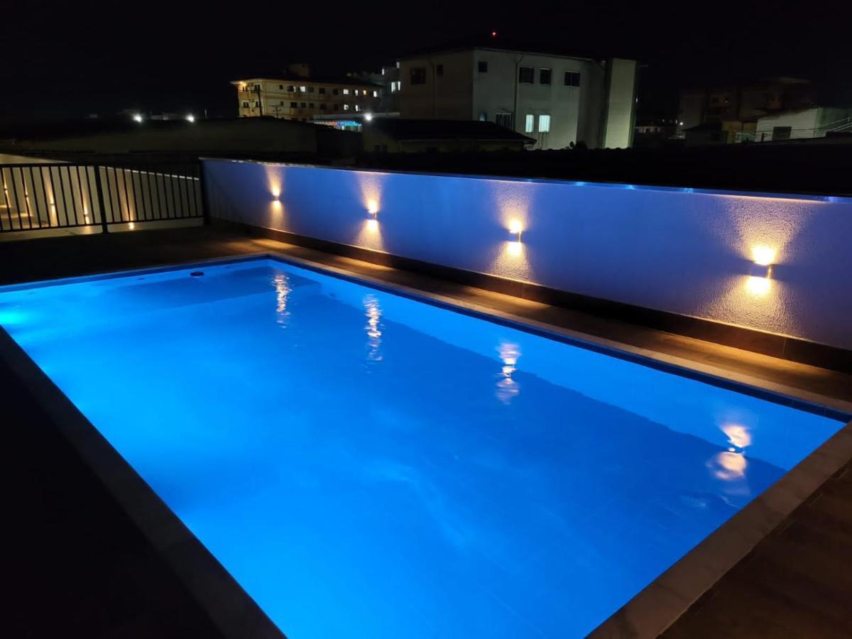 Апартаменты Apartamento Com Piscina No Centro Убатуба Экстерьер фото