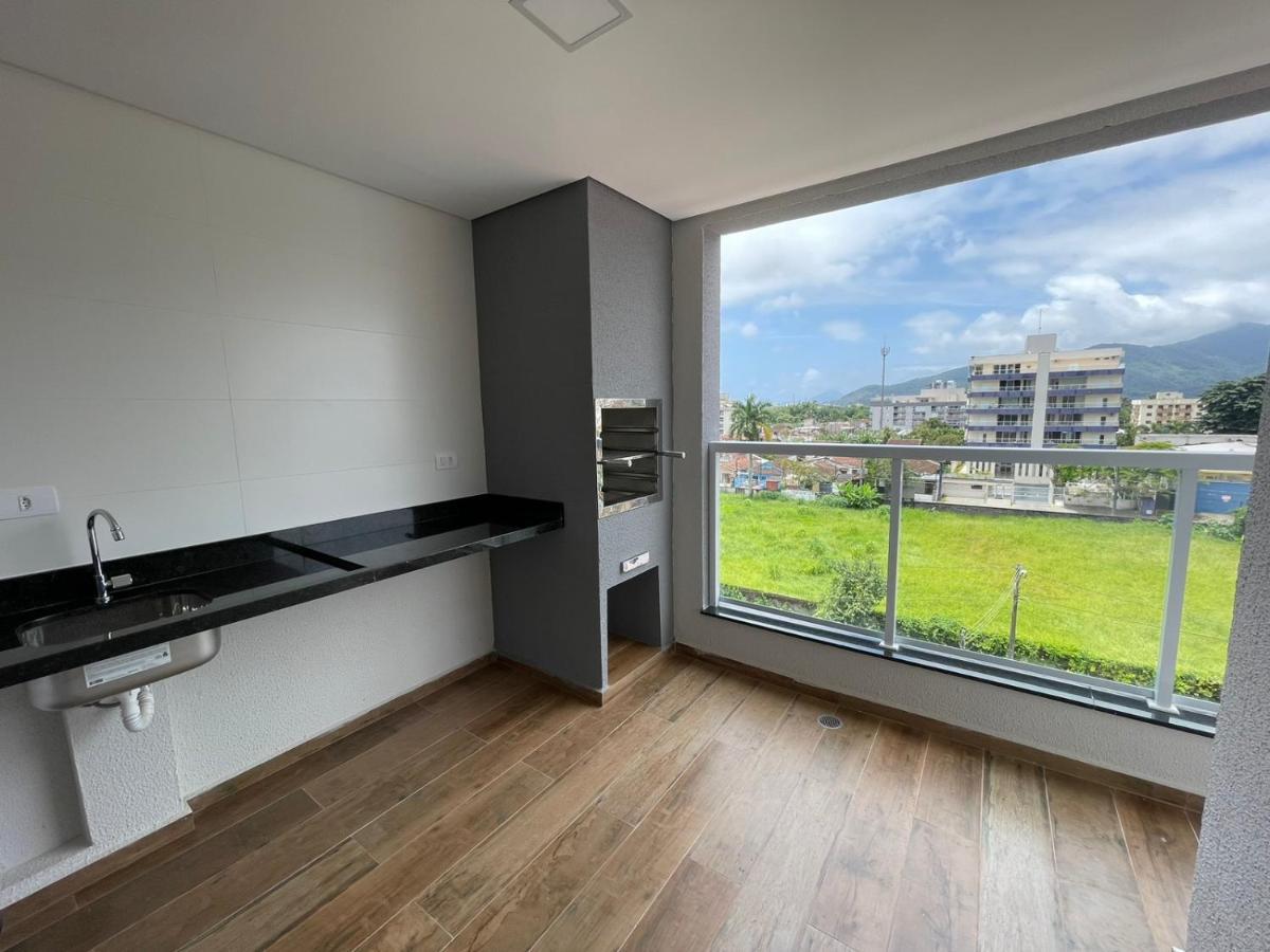 Апартаменты Apartamento Com Piscina No Centro Убатуба Экстерьер фото